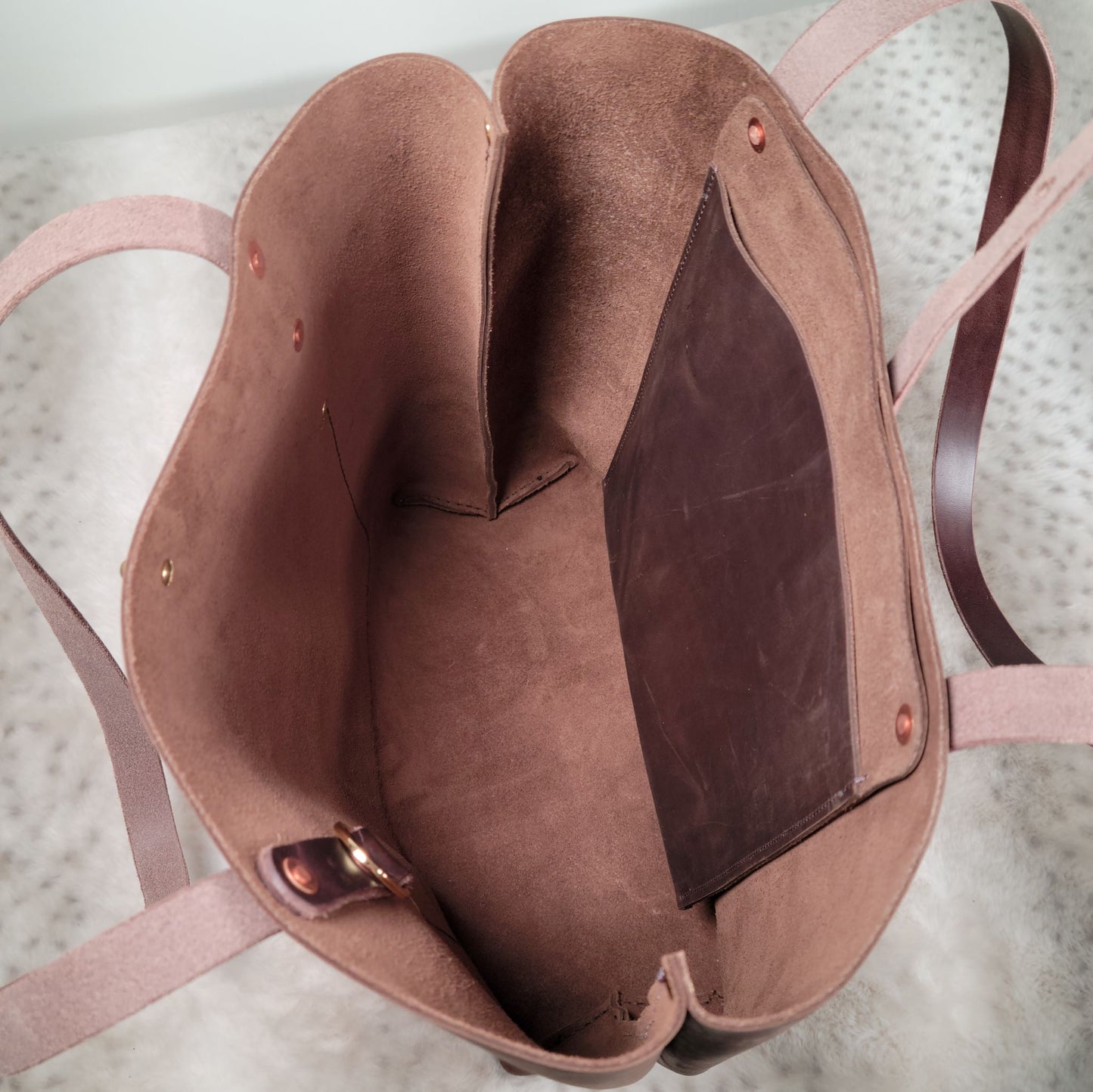 Explorer's Tote - Sable